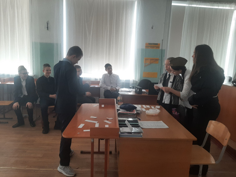 С праздником будущие защитники..
